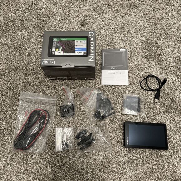 Garmin Zumo XT 6" All-Terrain Motorcycle Navigator With Extras - Picture 1 of 8